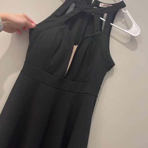 A’GACI Black Cocktail Sleeveless Mini Dress (L) - Picture 2 of 7